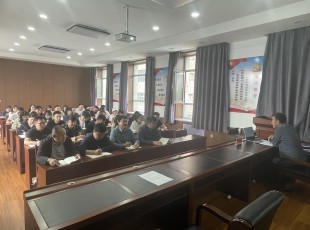 J9.COM公司发展进建贯彻全国两会心灵 专题领导讲座